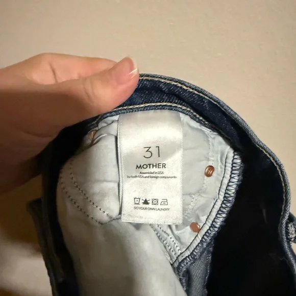 MOTHER Blue Ankle & Cropped Jeans - Picture 6 of 7